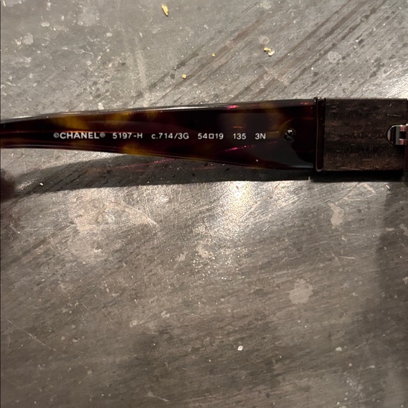 Chanel sunglasses - Picture 3 of 4